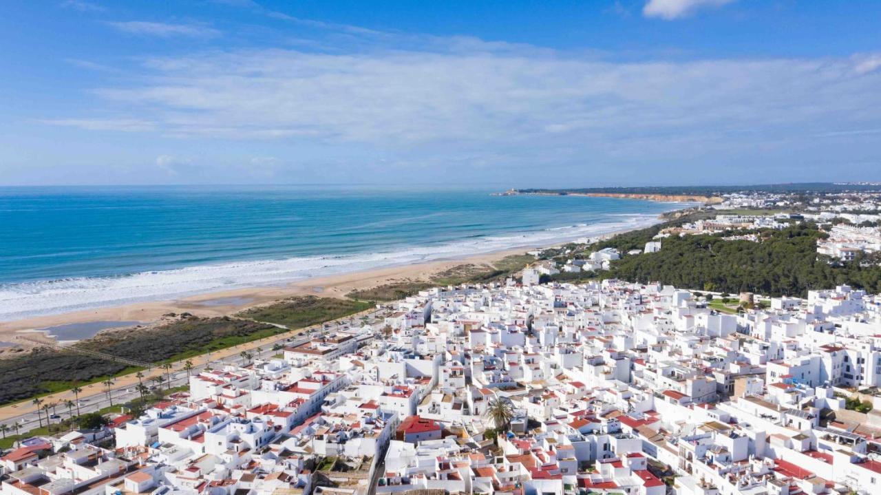 Noria Is A Comfortable Apartment With Patio And Large Terrace In Conil Conil De La Frontera Luaran gambar